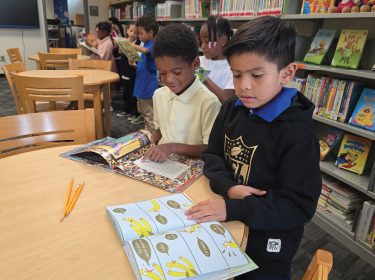 kids reading